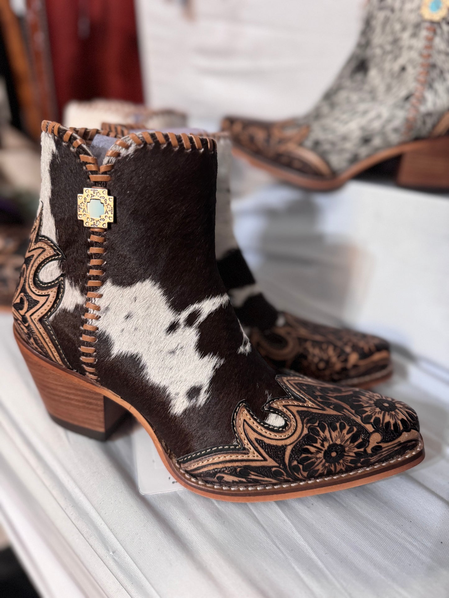 Hand tooled hide boots size 7