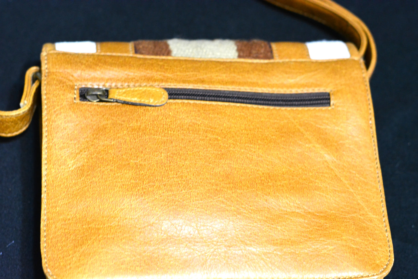 Leather buckle crossbody bag - saddle blanket accent