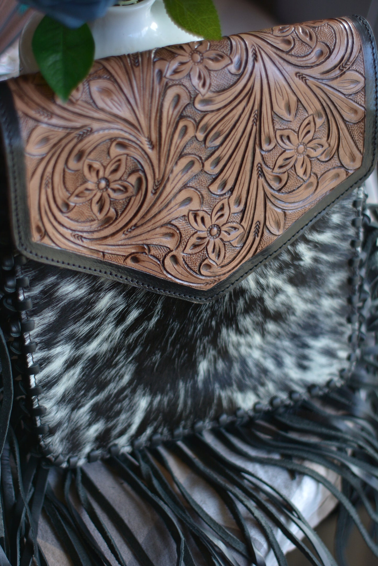 speckled chic cowhide bag- black